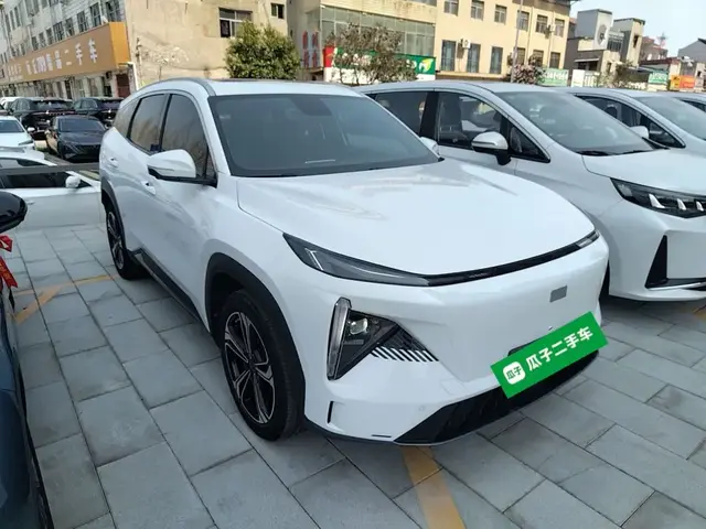 GEELY GALAXY L7 2023