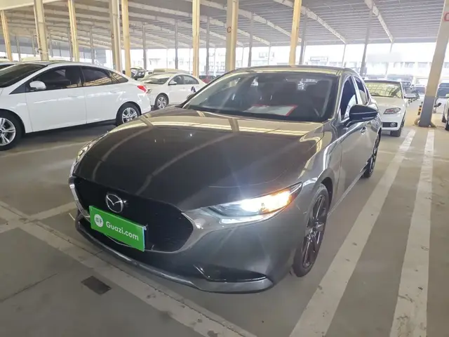 MAZDA 3 AXELA 2022