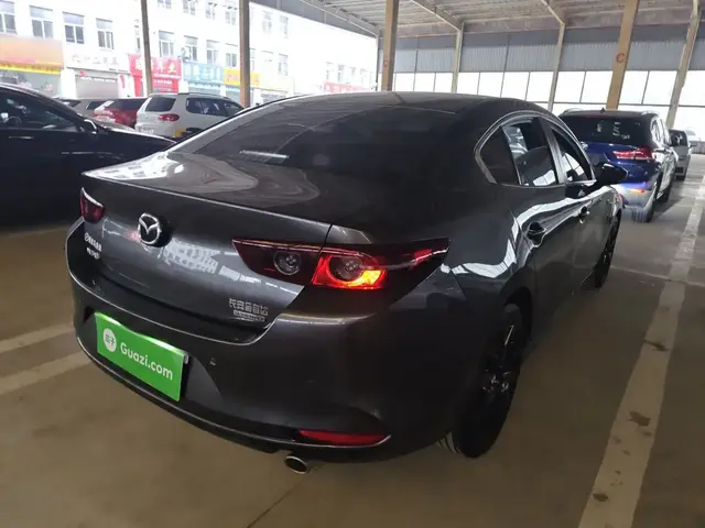 MAZDA 3 AXELA 2022