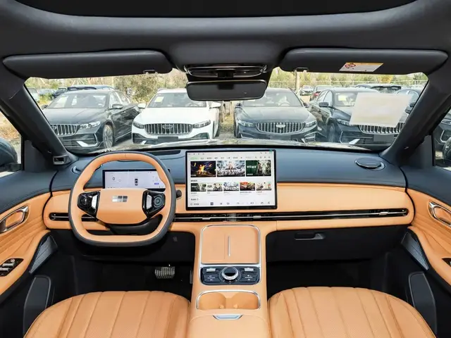 GEELY GALAXY STARSHIP EM-I GALAXY STARSHIP 7 EM-I 2026