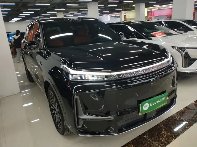 GEELY GALAXY M9 2025