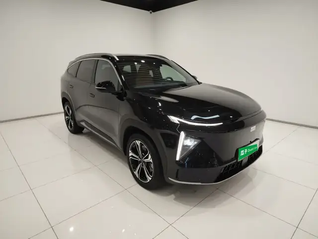 GEELY GALAXY L7 2024