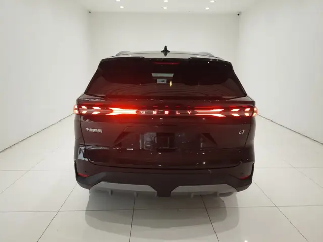 GEELY GALAXY L7 2024