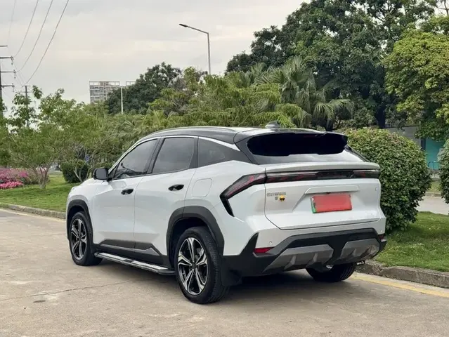 GEELY GALAXY L7 2024