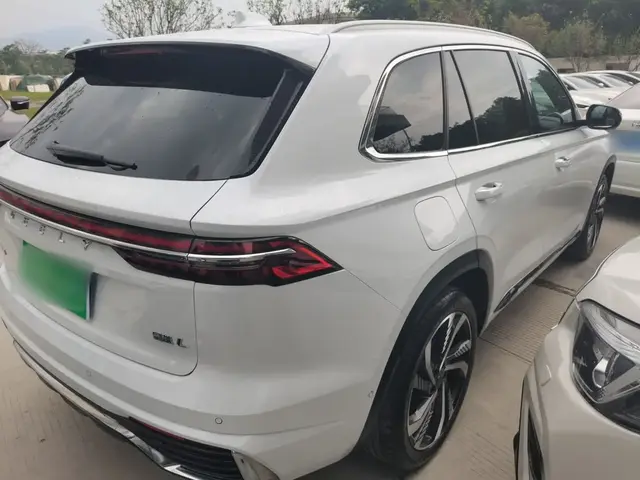 GEELY AUTO MONJARO L 2022