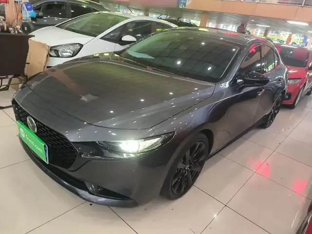 MAZDA 3 AXELA 2022
