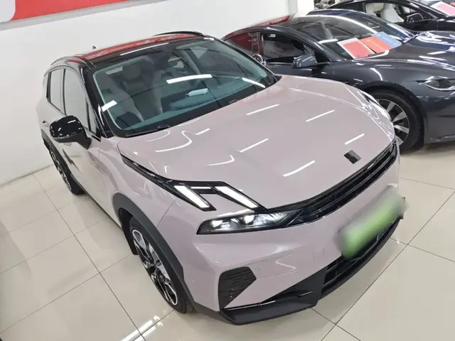 LYNK & CO 06 EM-P 2024