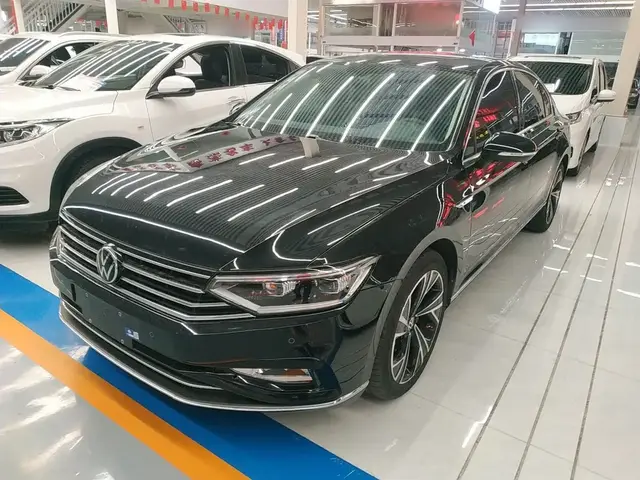 VOLKSWAGEN MAGOTAN 2022