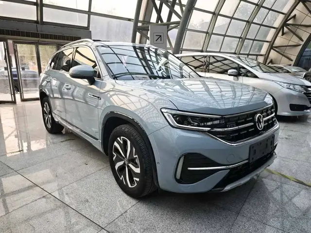 VOLKSWAGEN TAYRON GTE PLUG-IN HYBRID 2023