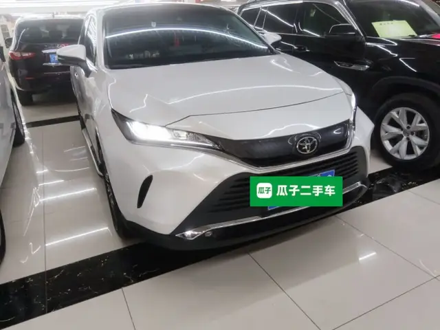 TOYOTA HARRIER 2022