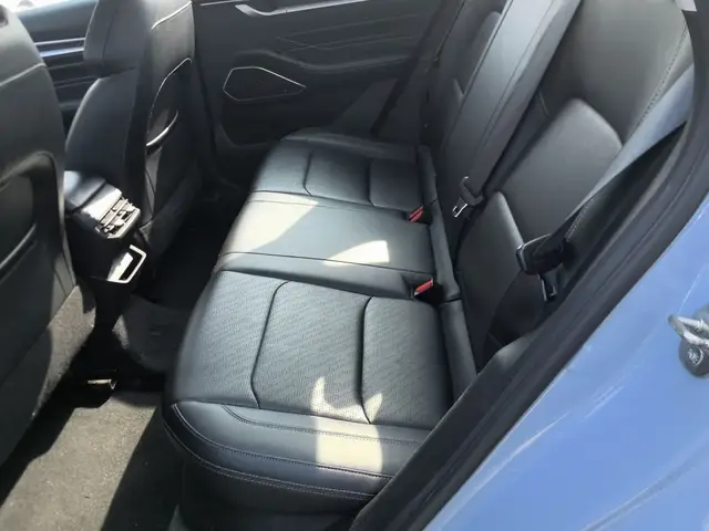 GEELY AUTO EMGRAND PRESTIGE 2023