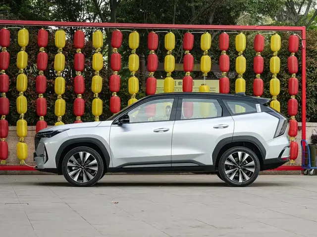 GEELY BOYUE L 2025