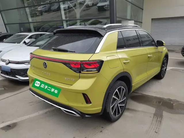 VOLKSWAGEN T-ROC 2023