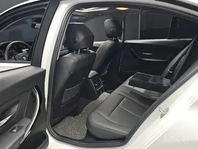 BMW 3 SERIES 2018