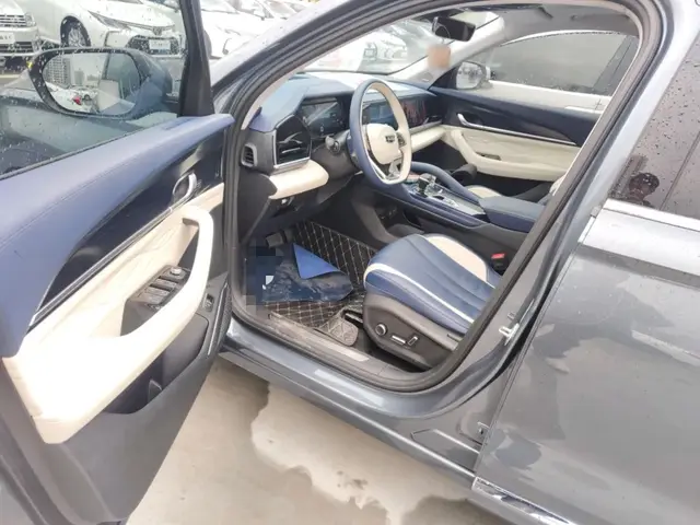 GEELY MONJARO 2022