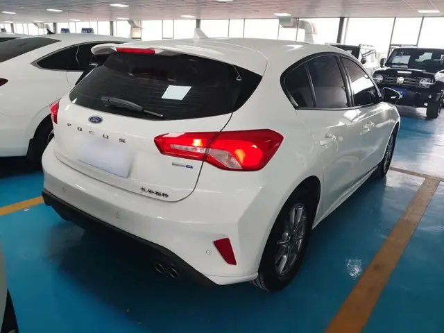FORD FOCUS 2022