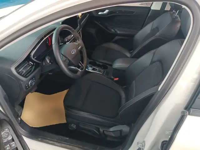 FORD FOCUS 2022