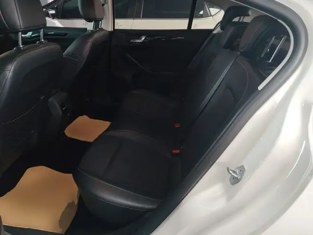 FORD FOCUS 2022