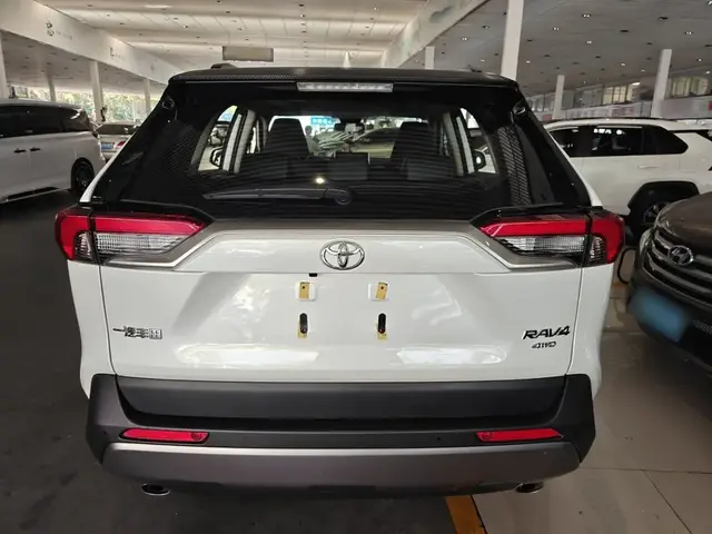 TOYOTA RAV4 2022