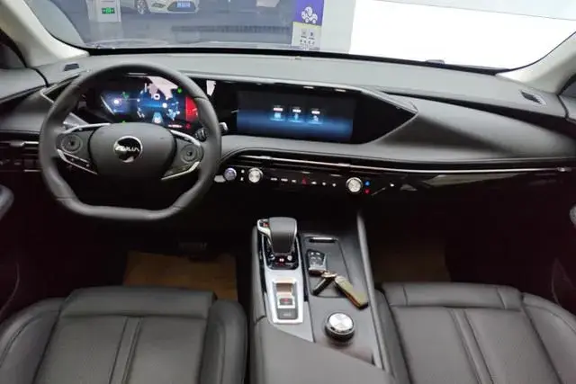 DONGFENG AEOLUS HUGE 2022