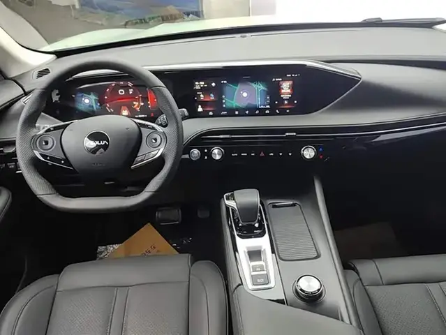 DONGFENG AEOLUS HUGE 2022