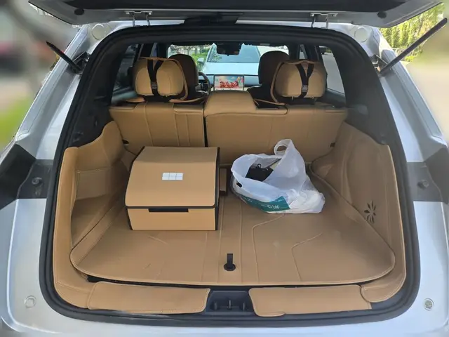 GEELY GALAXY STARSHIP EM-I GALAXY STARSHIP 7 EM-I 2025