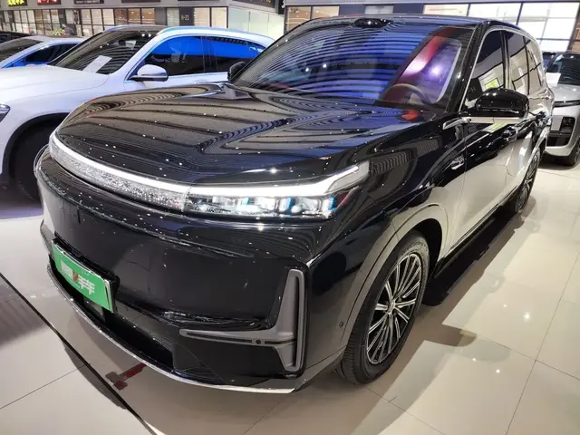 GEELY GALAXY M9 2025