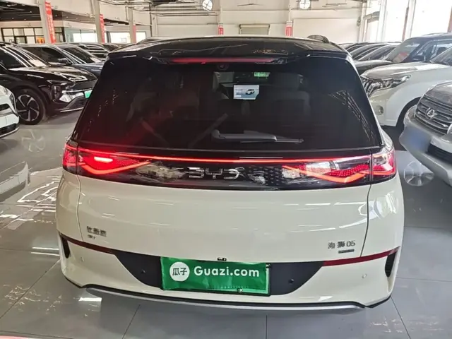 BYD SEALION 05 EV 2025