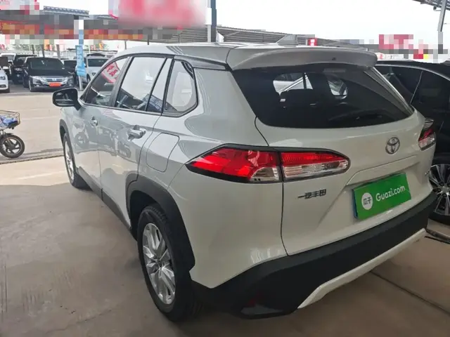 TOYOTA COROLLA CROSS 2025