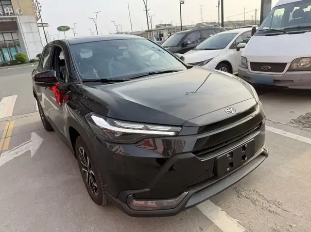 TOYOTA FRONTLANDER LUXURY 2025