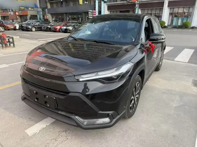 TOYOTA FRONTLANDER LUXURY 2025