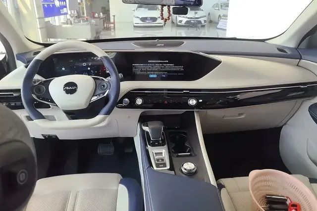 DONGFENG AEOLUS HUGE 2023