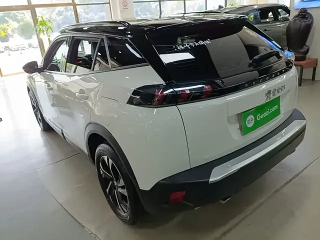 PEUGEOT 2008 2022
