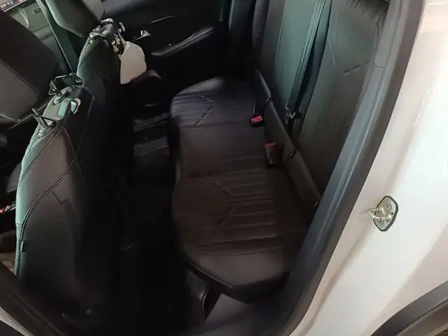 PEUGEOT 2008 2022
