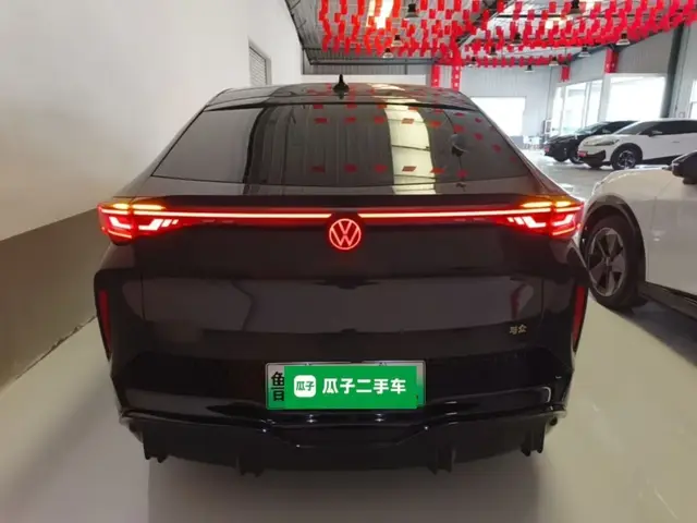 VOLKSWAGEN ID 2024