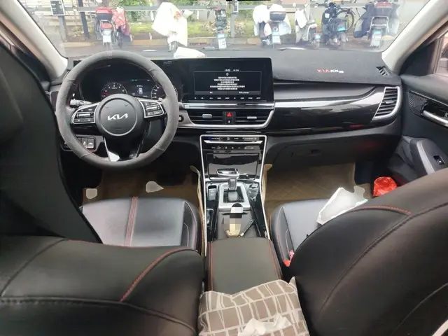 KIA KX3 2022