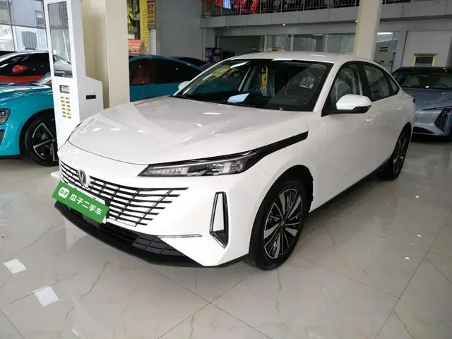 CHANGAN EADO PHEV 2025