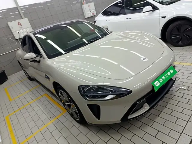 XIAOMI AUTO SU7 2025