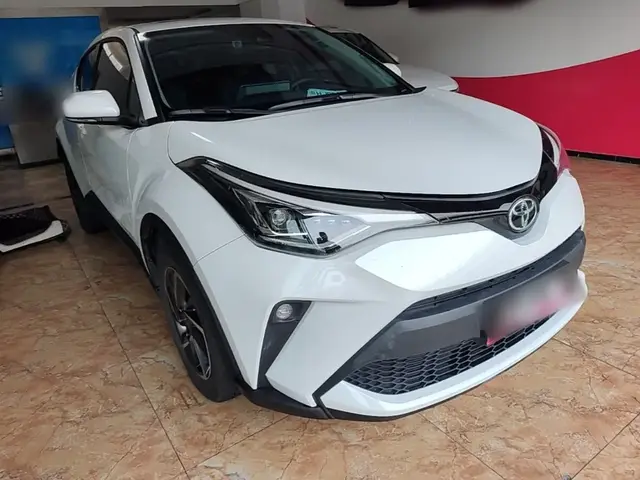 TOYOTA C-HR LUXURY 2023