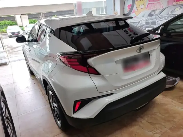 TOYOTA C-HR LUXURY 2023