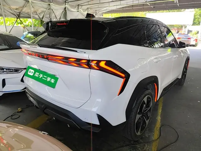 GEELY GALAXY L7 2023