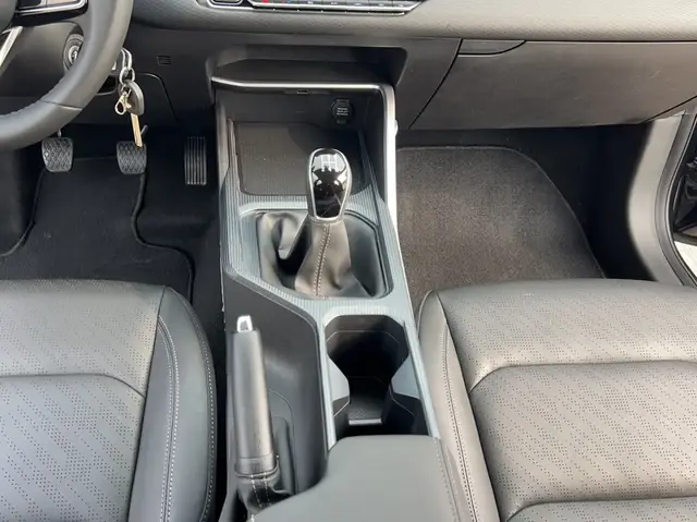 GEELY EMGRAND ELITE 2022