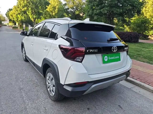 TOYOTA YARIS L 2022
