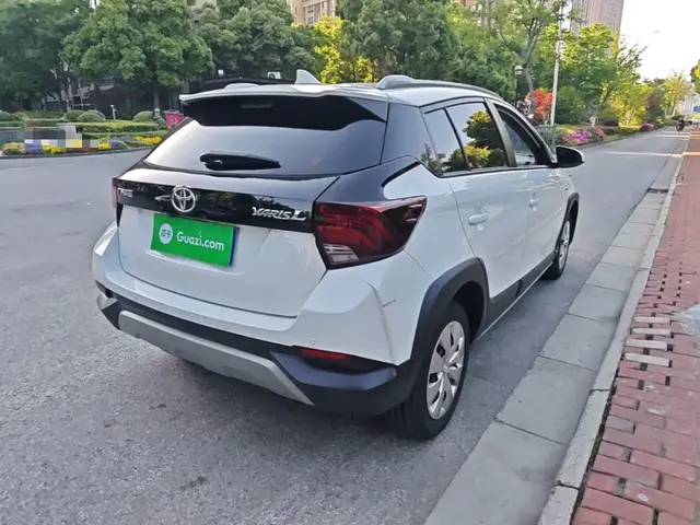 TOYOTA YARIS L 2022