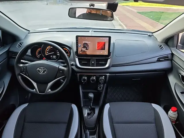 TOYOTA YARIS L 2022