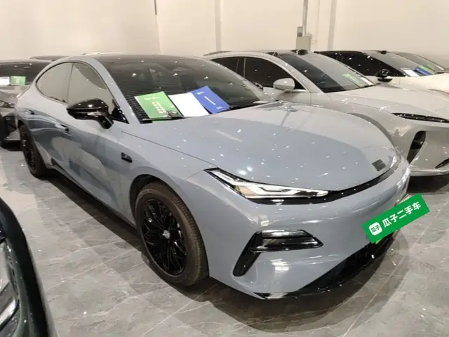 GEELY GALAXY 8 2025