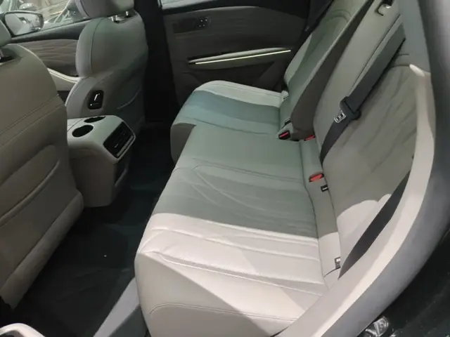GEELY GALAXY 8 2025