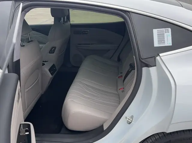 GEELY GALAXY 8 2025