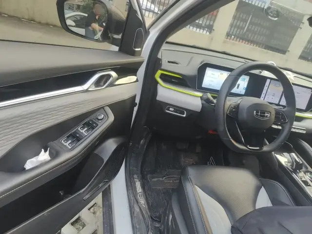 GEELY AUTO COOLRAY 2022