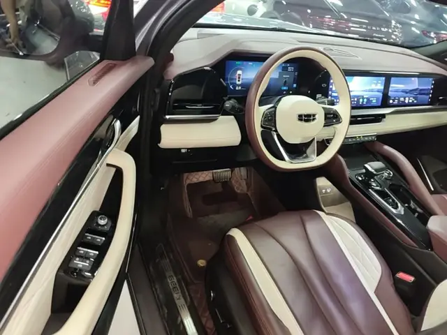 GEELY MONJARO 2021